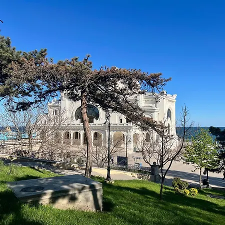 Catedrala Blue コンスタンツァ