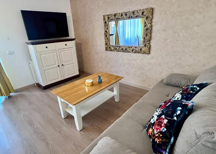 Catedrala Blue アパート *