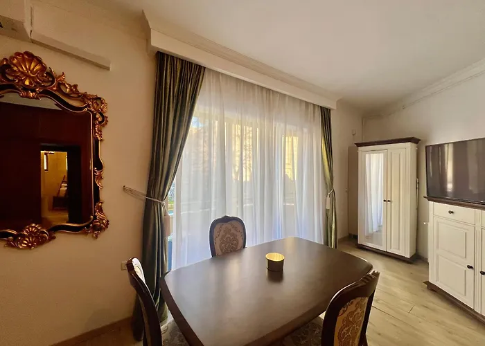 Catedrala Blue アパート