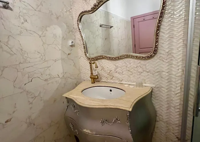 Catedrala Blue アパート *