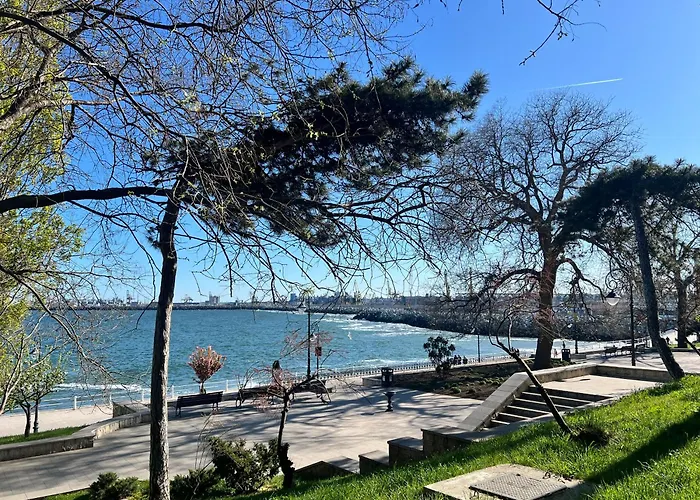 Catedrala Blue コンスタンツァ